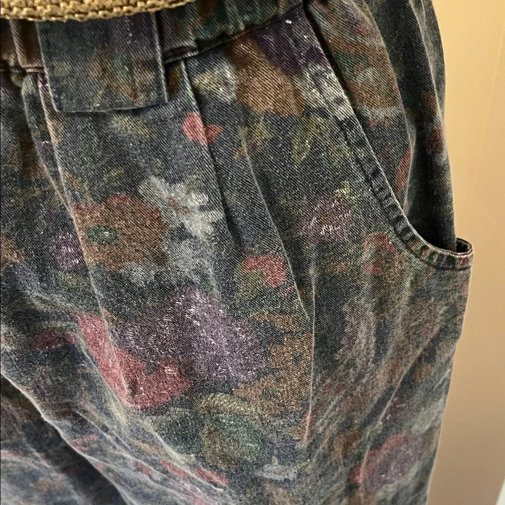 Vintage 80’s/90’s Floral Patterned Pants - Picture 2 of 7
